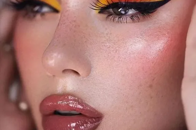 makeup-artist
